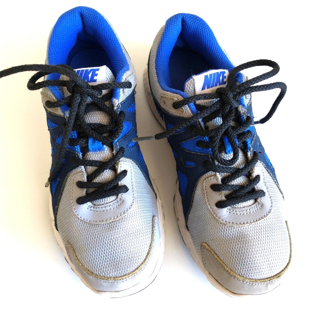 Nike Revolution2 GS Kid's Running Shoes - Picture 8 of 12